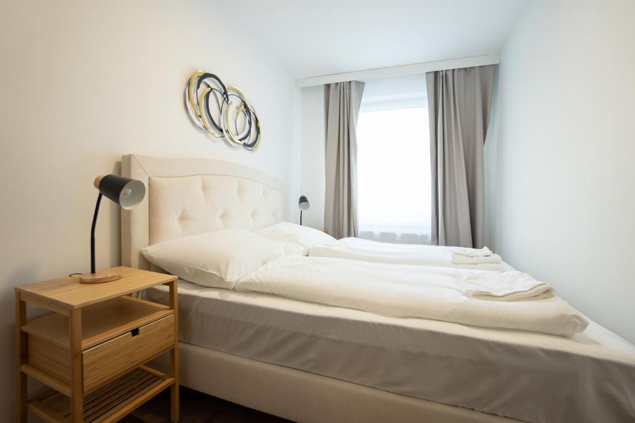 A Spacious 3-Bedroom Apartment With King-Size Beds Is Located Within 5 Minute'S Walk From The Prater Bécs Kültér fotó