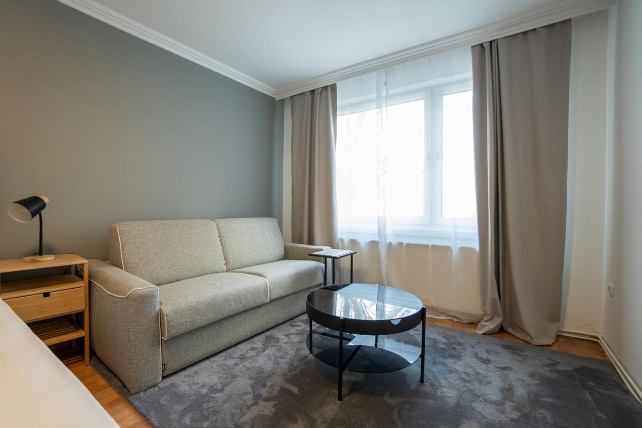 A Spacious 3-Bedroom Apartment With King-Size Beds Is Located Within 5 Minute'S Walk From The Prater Bécs Kültér fotó